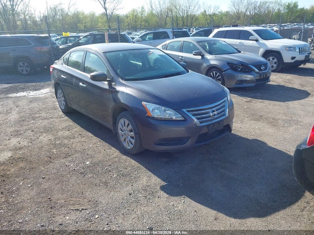 Salvage Nissan Sentra Image