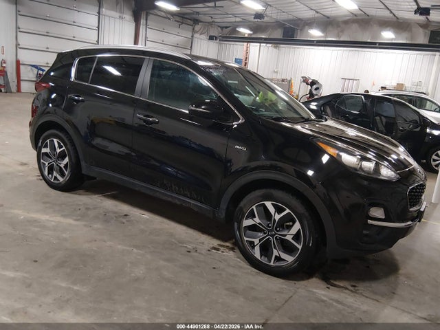 Salvage Kia Sportage Image