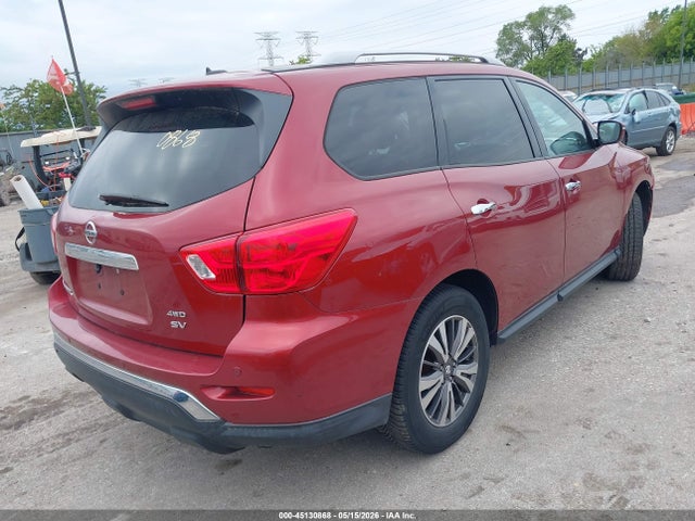 Nissan Pathfinder Sv