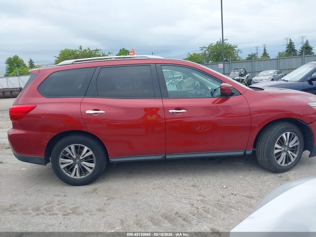 Nissan Pathfinder Sv