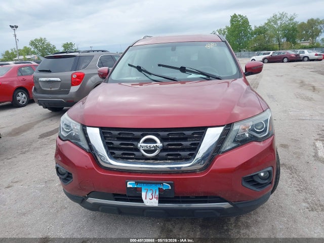 Nissan Pathfinder Sv