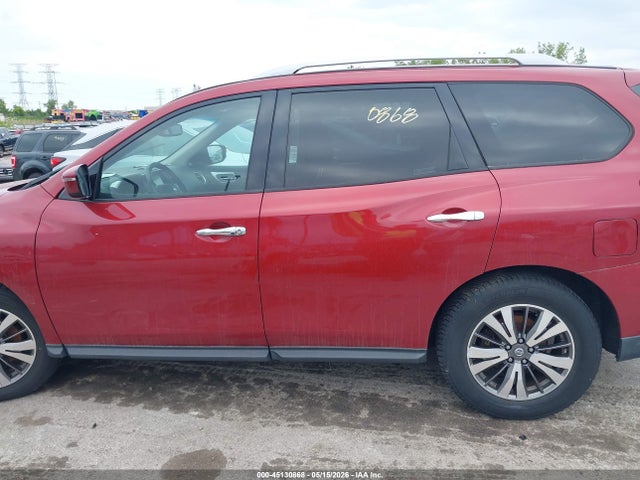 Nissan Pathfinder Sv