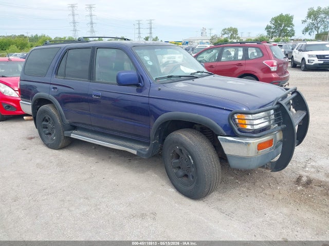 Salvage Toyota 4Runner Image