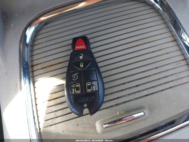 Dodge Grand Caravan Crew