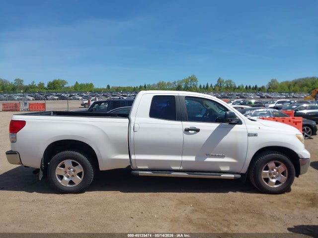 Toyota Tundra Base 5.7l V8