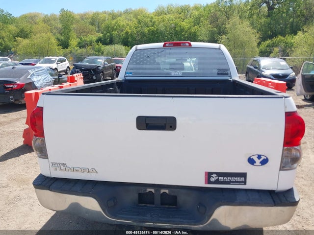 Toyota Tundra Base 5.7l V8