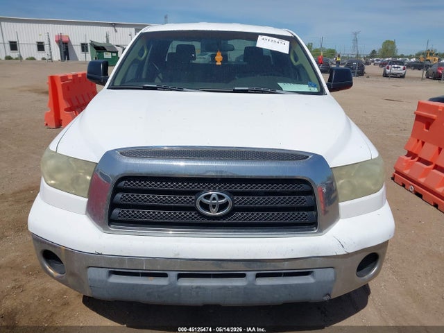 Toyota Tundra Base 5.7l V8