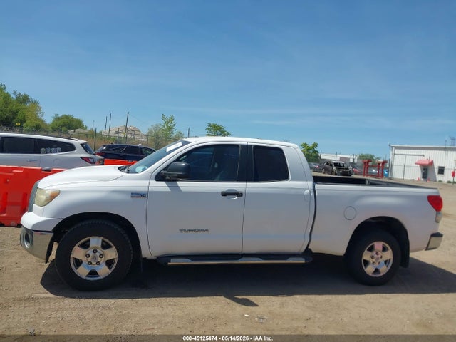 Toyota Tundra Base 5.7l V8