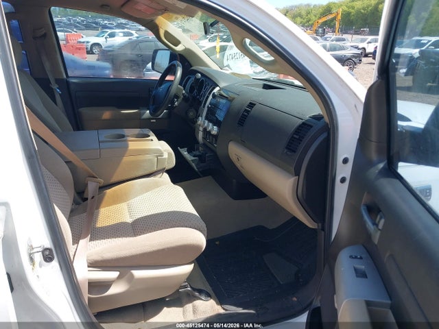 Toyota Tundra Base 5.7l V8