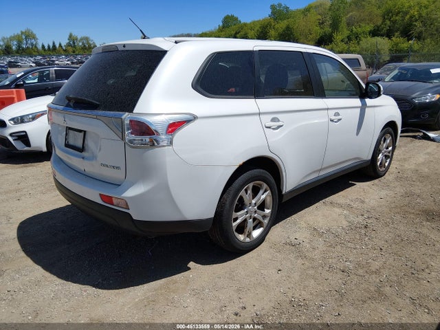Mitsubishi Outlander Se