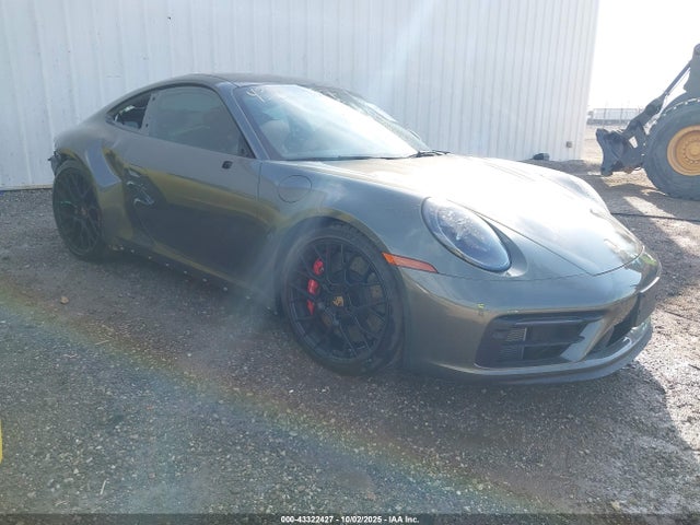 Salvage Porsche 911 Image