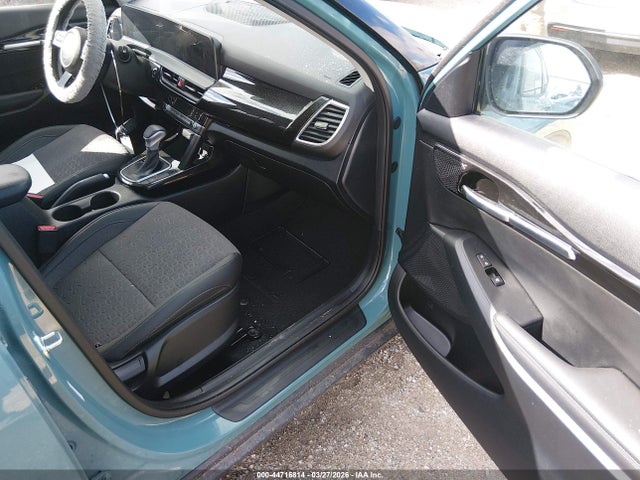 Kia Seltos S