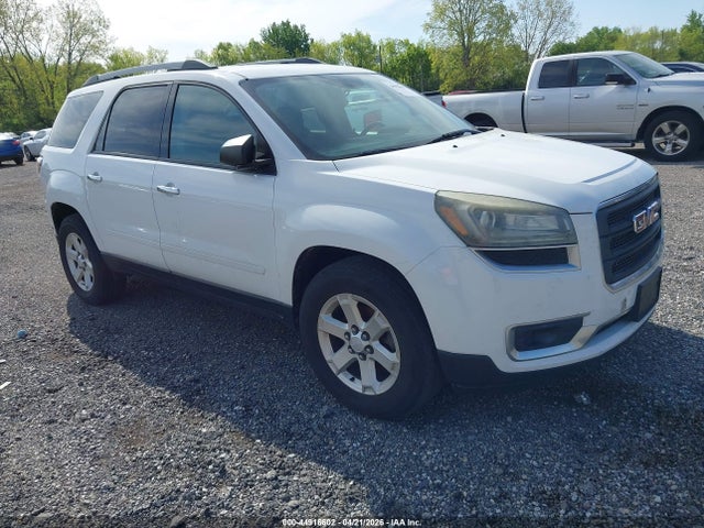 Salvage GMC Acadia Image