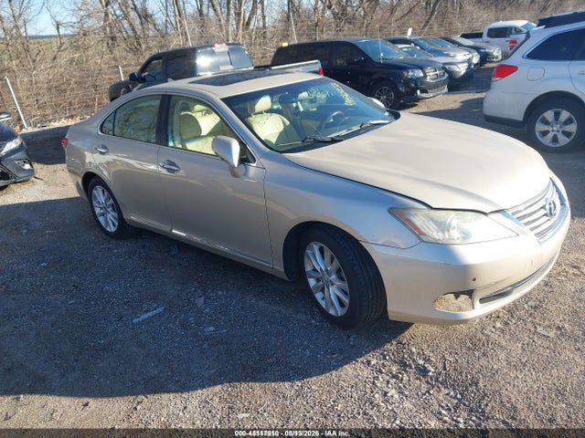 Salvage Lexus Es Image