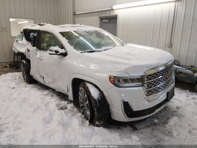 Salvage GMC Acadia Image