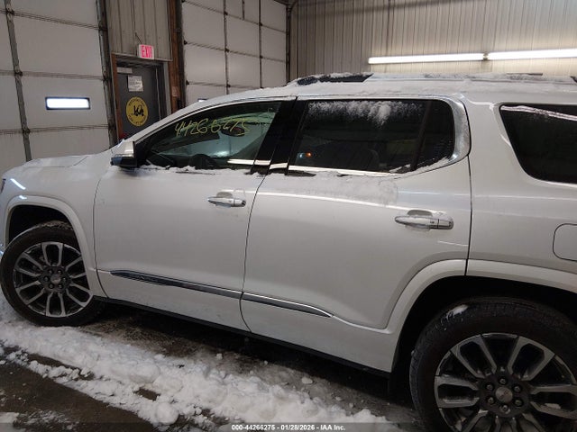 GMC Acadia Awd Denali