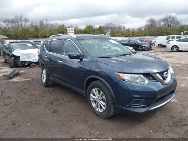 Salvage Nissan Rogue Image