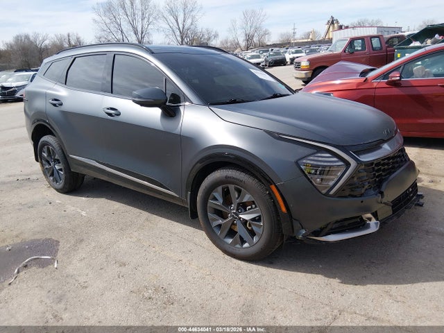 Salvage Kia Sportage Image