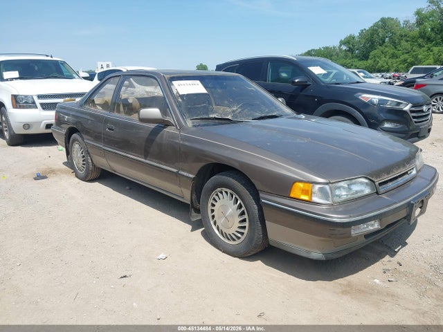 Salvage Acura Legend Image