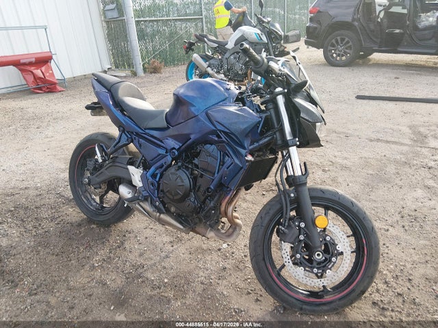 Salvage Kawasaki Er650 Image