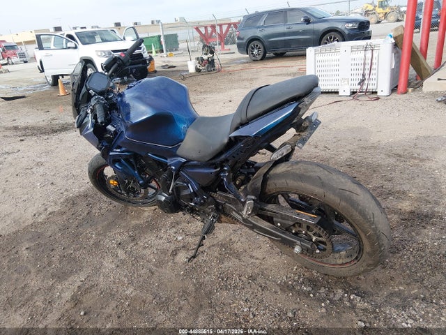 Kawasaki Er650 P