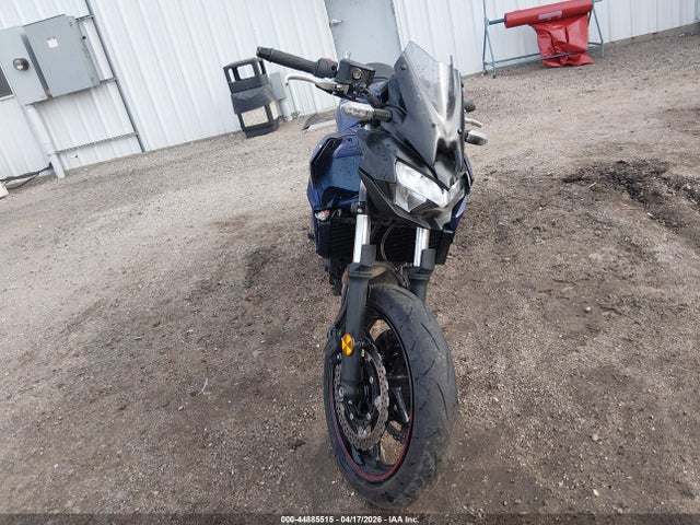 Kawasaki Er650 P