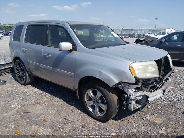 Salvage Honda Pilot Image