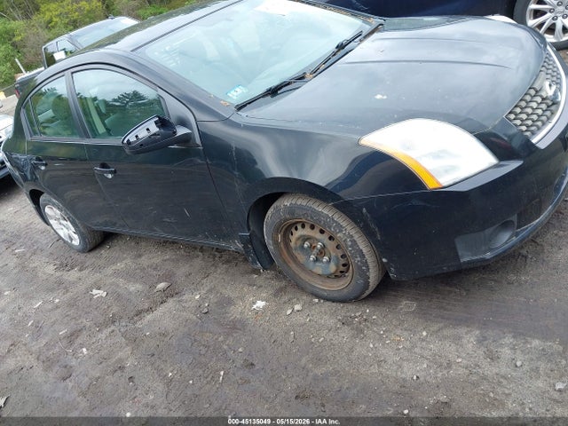 Salvage Nissan Sentra Image
