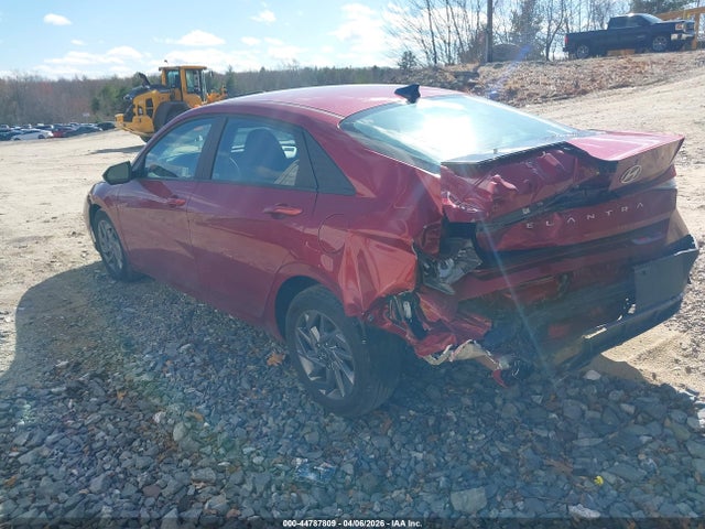 Hyundai ELANTRA Sel