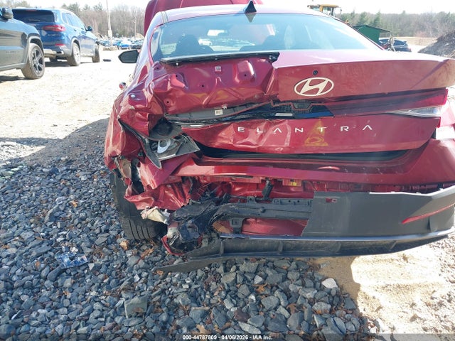 Hyundai ELANTRA Sel