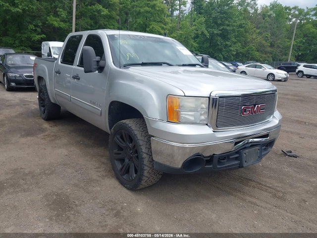Salvage GMC Sierra 1500 Image