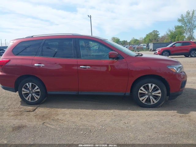 Nissan Pathfinder Sv