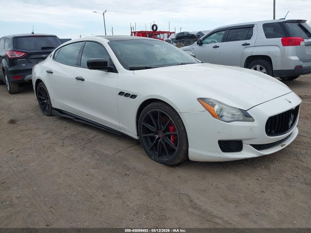 Salvage Maserati Quattroporte Image