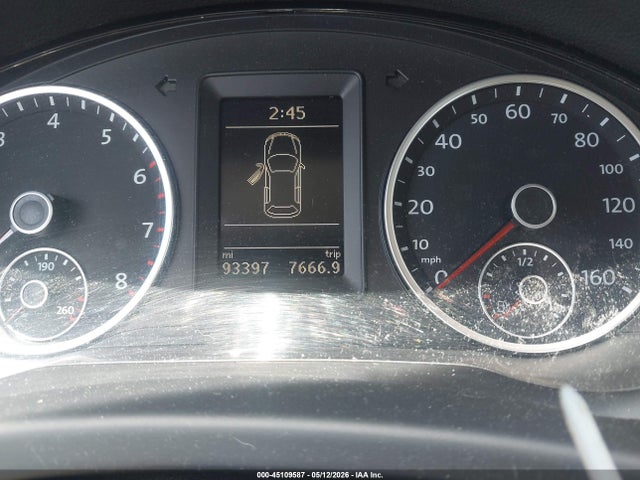 Volkswagen Tiguan S