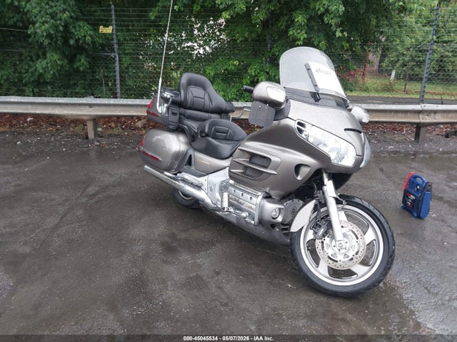 Salvage Honda Gl1800 Image