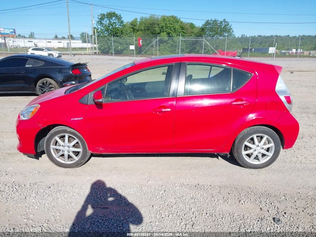 Toyota Prius c Three