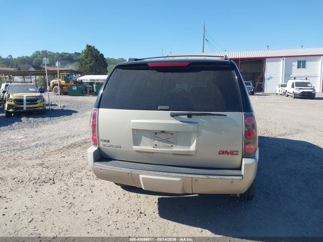 GMC Yukon Denali
