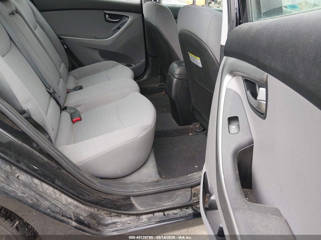 Hyundai ELANTRA Se