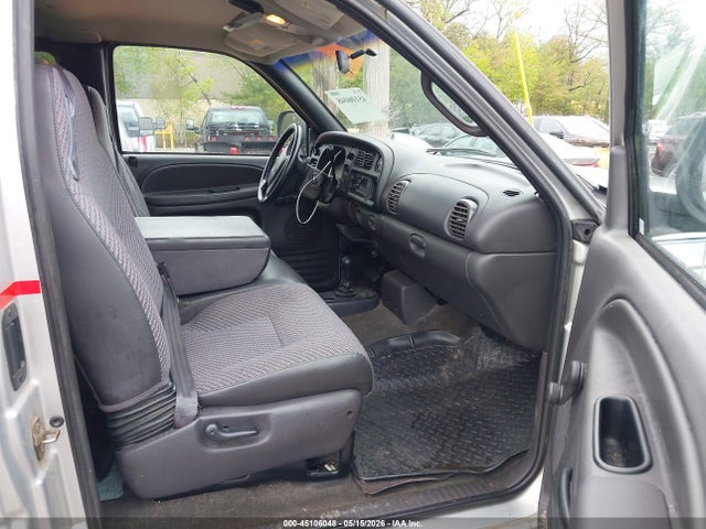 Dodge Ram 1500 St