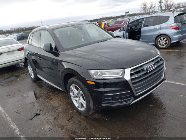 Salvage Audi Q5 Image