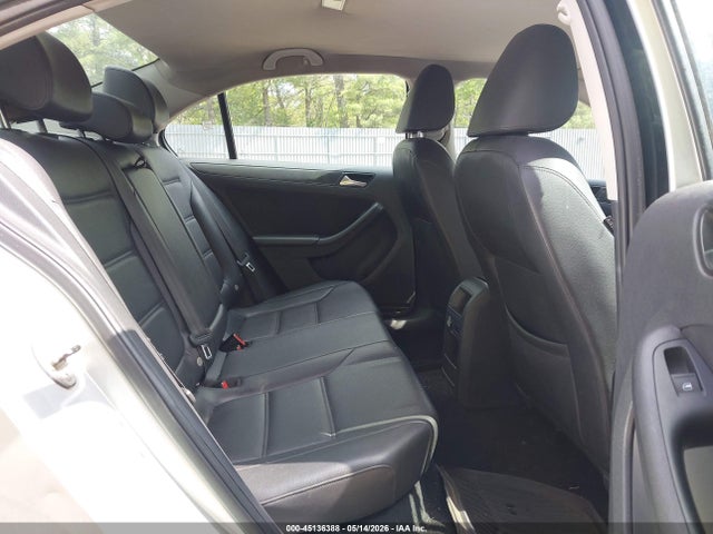 Volkswagen Jetta 1.8t Se