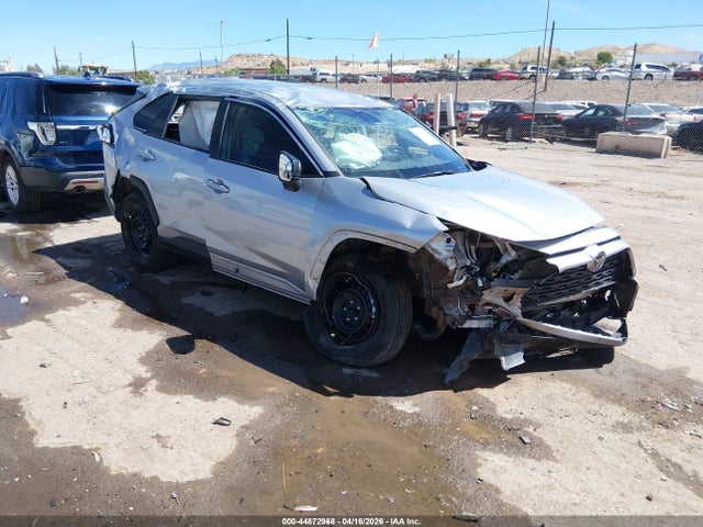 Salvage Toyota RAV4 Image