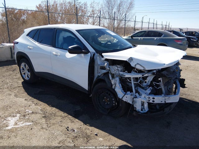 Salvage Chevrolet Trax Image