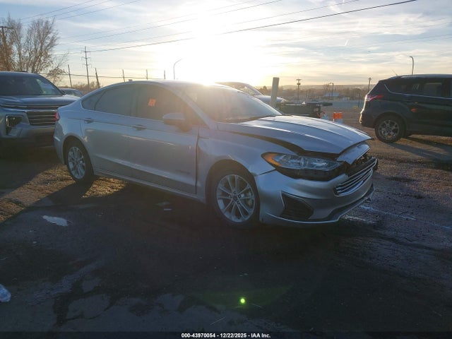 Salvage Ford Fusion Image