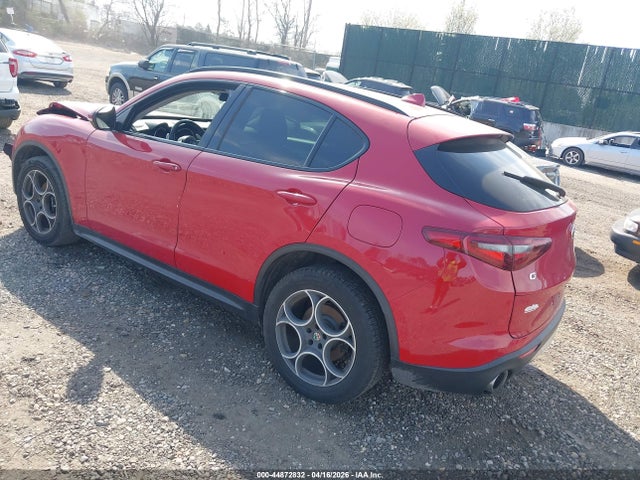 Alfa Romeo Stelvio Sport Awd