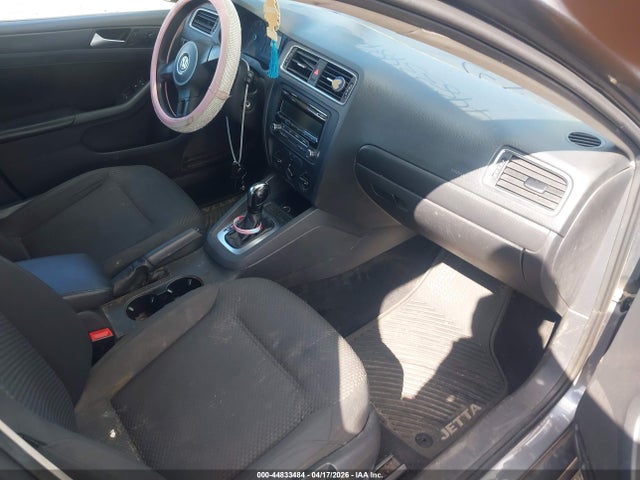 Volkswagen Jetta 2.0l S