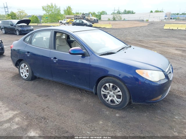 Salvage Hyundai ELANTRA Image