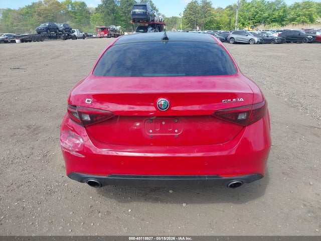 Alfa Romeo Giulia Awd
