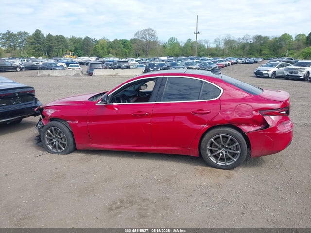 Alfa Romeo Giulia Awd