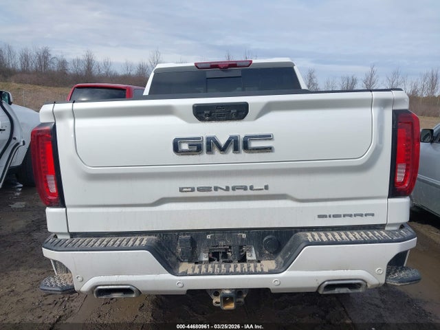 GMC Sierra 1500 4wd  Short Box Denali Ultimate